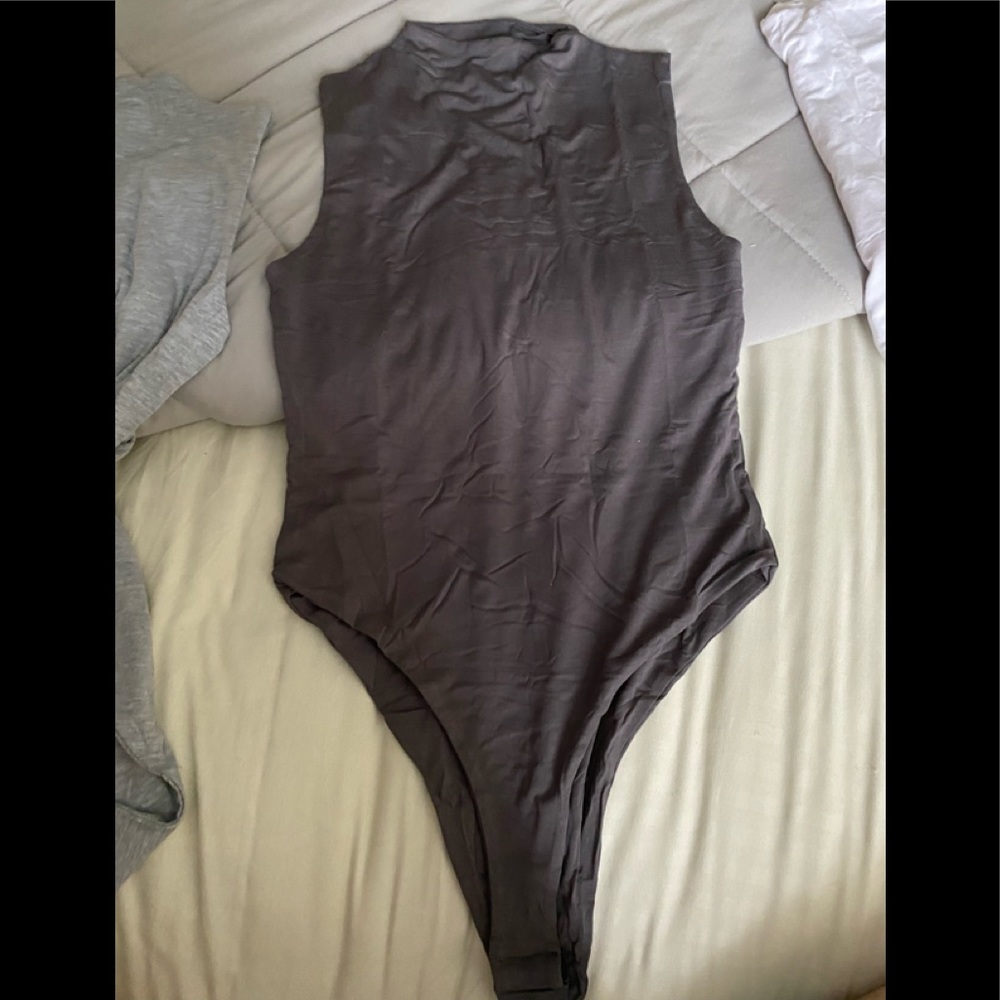 Sleeveless bodysuits